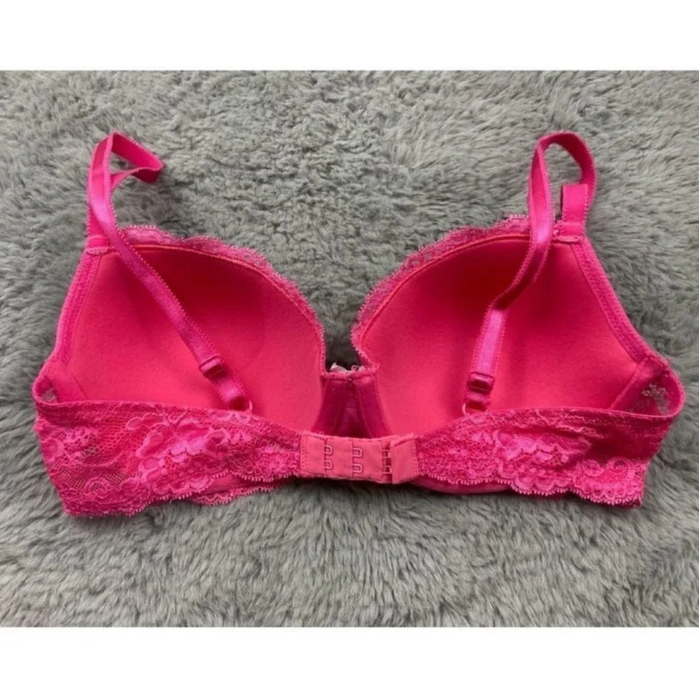 Victoria’s Secret pink dream angels lined demi bra with lace lining and back